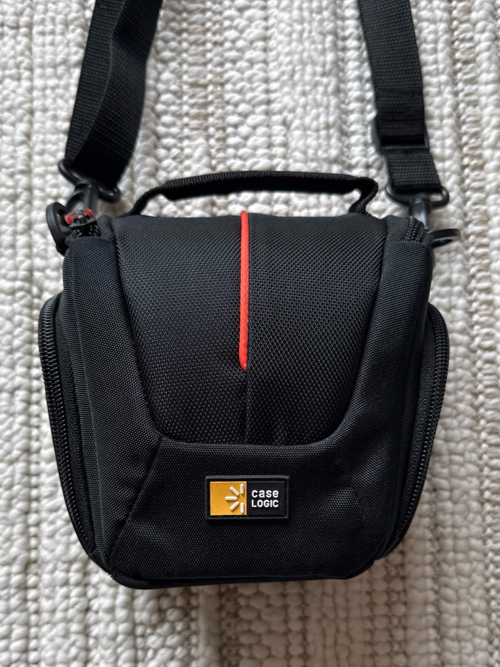 Case Logic DCB-304 High Zoom Camera Case - Black dslr camera bag